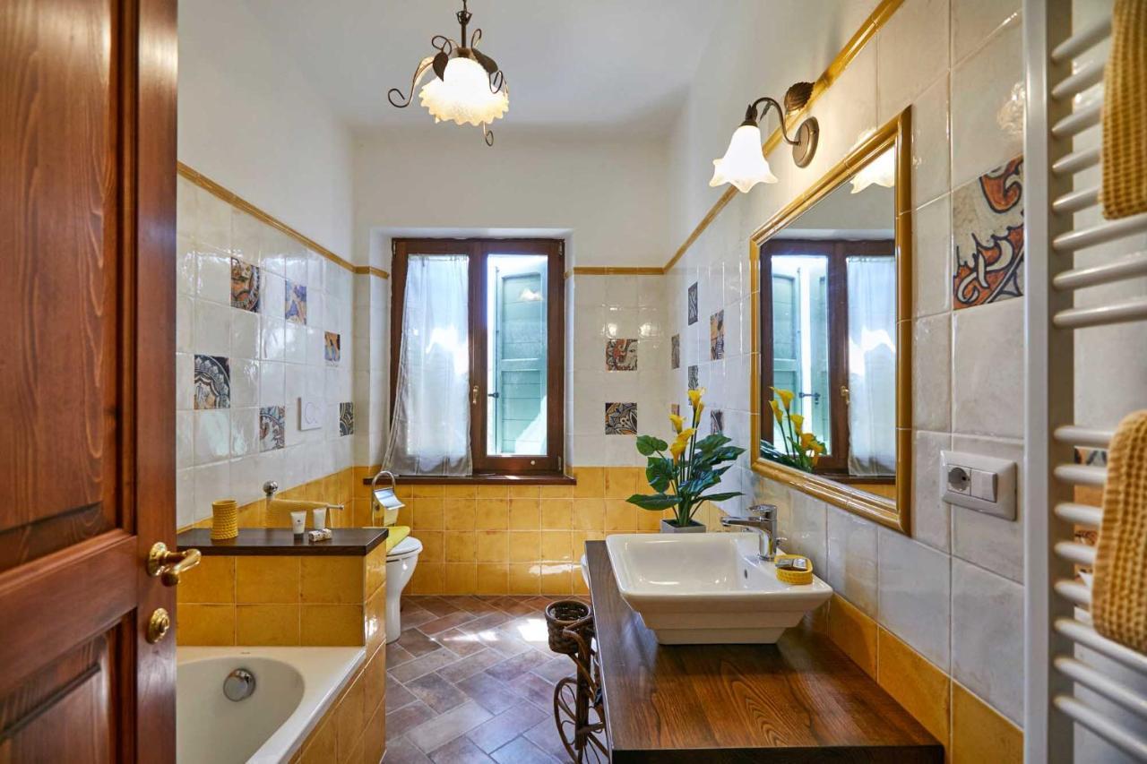 Agriturismo Montecrespini Saturnia Eksteriør billede