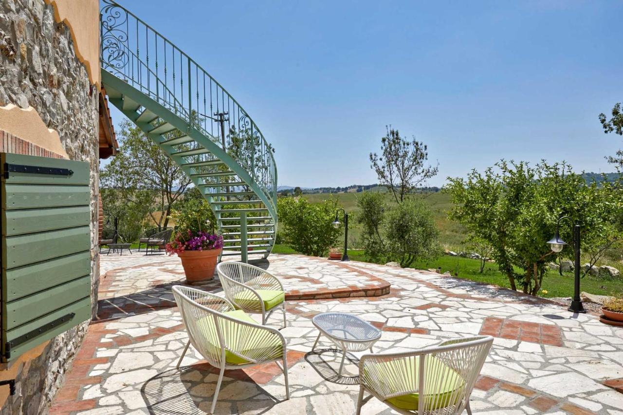 Agriturismo Montecrespini Saturnia Eksteriør billede